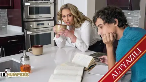 Eve Eskort Çağırıp Göt Deliklerine Hücum Eden Zengin Adam